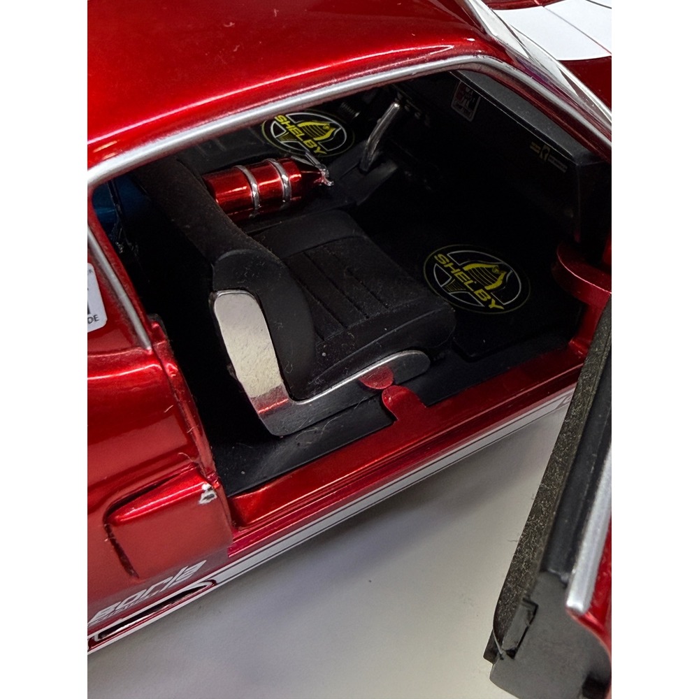Jada Toys Bigtime Muscle 1967 Ford Mustang Shelby GT500KR 1:24 Diecast Red White - Picture 8 of 14